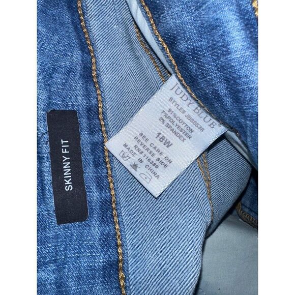 JUDY BLUE HIGH RISE CONTROL TOP SHIELD POCKET SKINNY JEANS Size 18W - Picture 11 of 16
